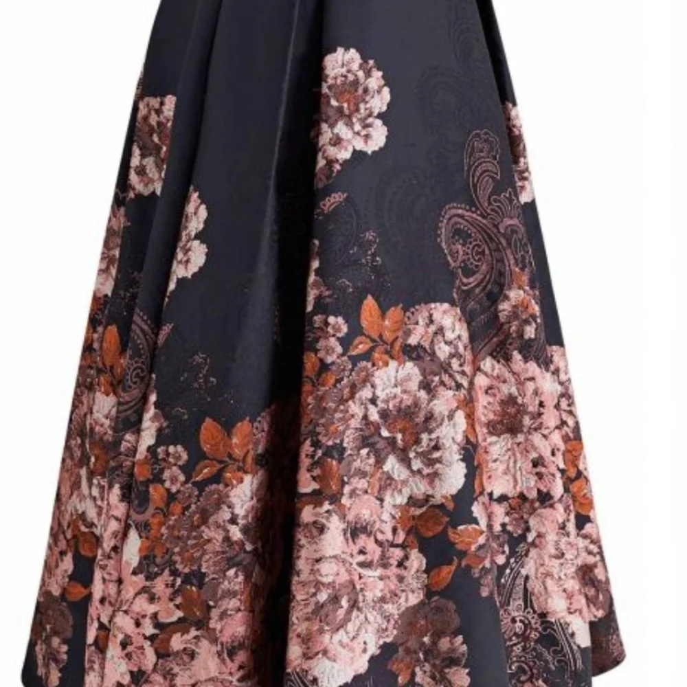 Floral Black and Pink Skirt - Picture 2 of 8